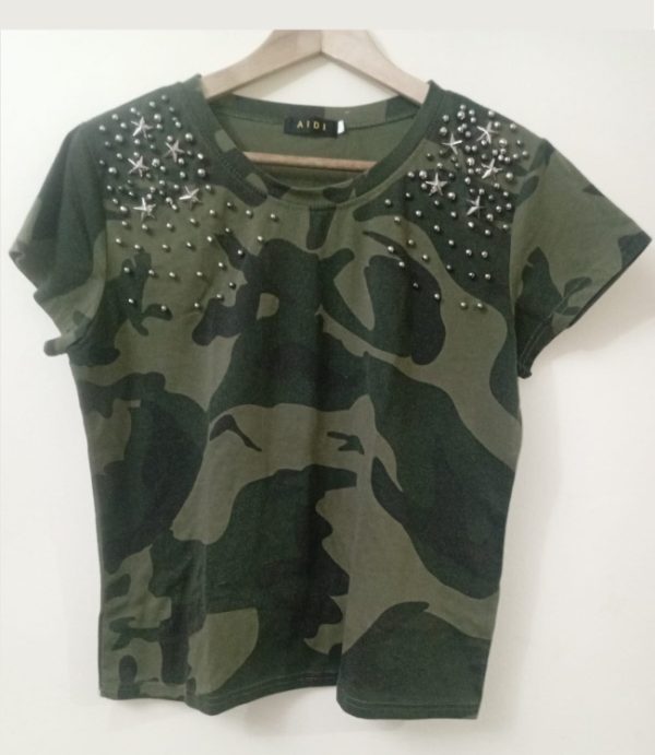 Camiseta feminina customizada